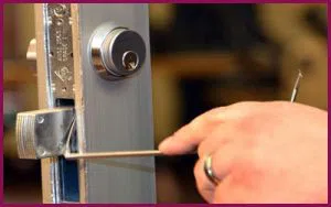Iselin NJ Locksmith Store Iselin, NJ 732-751-4137 - 12-changing-locks
