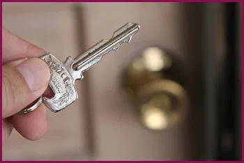 Iselin NJ Locksmith Store Iselin, NJ 732-751-4137 - 14-unlock-door